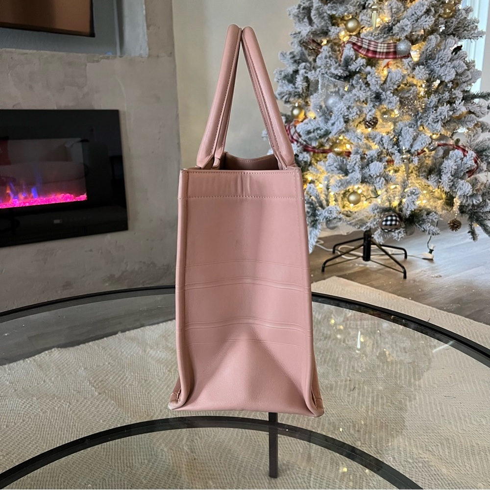 Christian Dior Medium Leather Book Tote - Picture 4 of 13